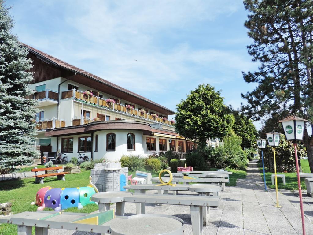 Golf-Tennis-Wellnesshotel Mori Sankt Kanzian am Klopeiner See Eksteriør bilde