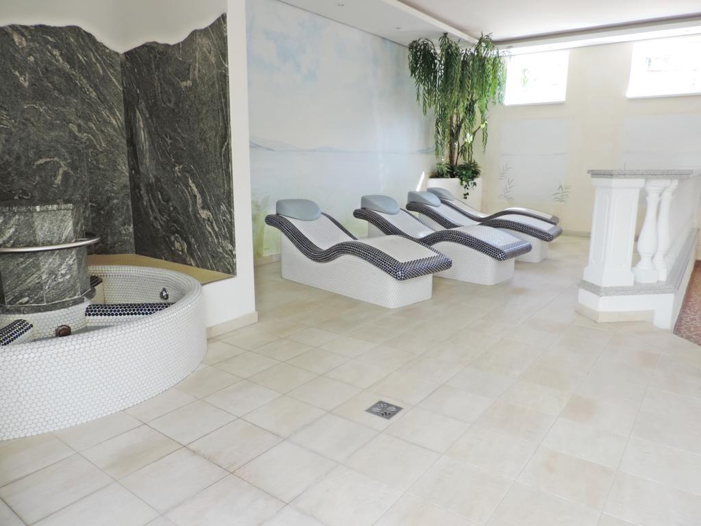Golf-Tennis-Wellnesshotel Mori Sankt Kanzian am Klopeiner See Eksteriør bilde