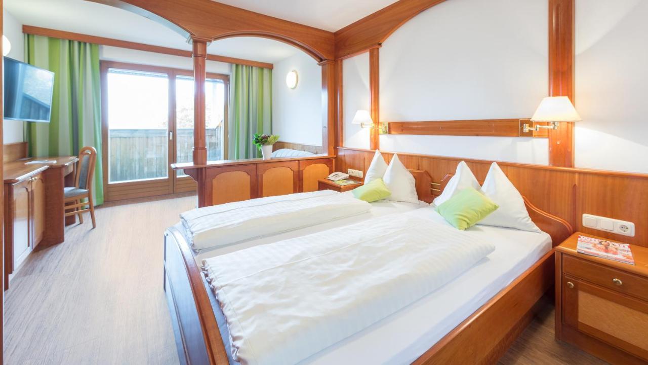 Golf-Tennis-Wellnesshotel Mori Sankt Kanzian am Klopeiner See Eksteriør bilde